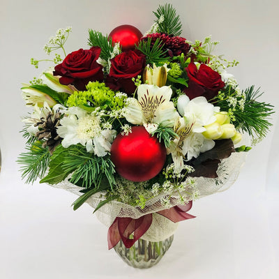 Christmas Posy in a Vase